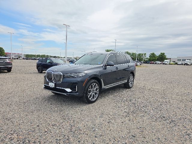 2020 BMW X7 xDrive40i Image 1 of 36