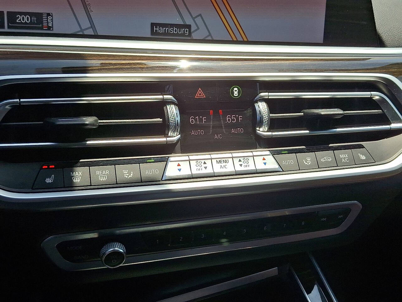 Vehicle image 21 of 33
