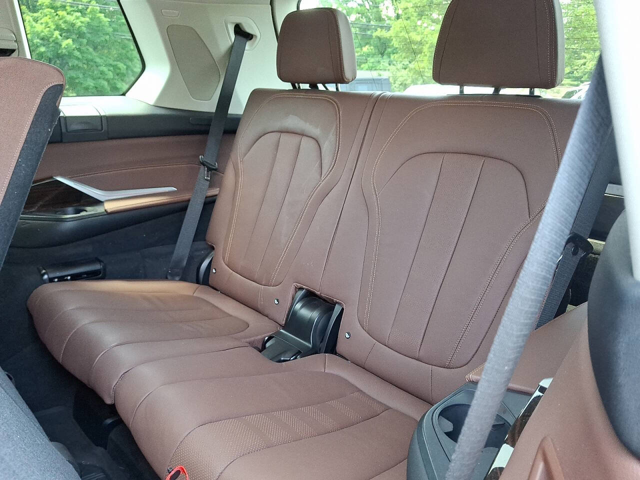 Vehicle image 14 of 33