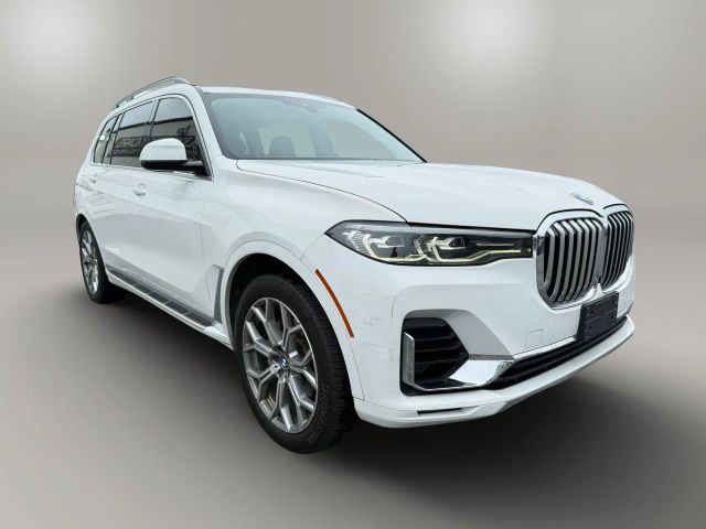 2020 BMW X7 xDrive40i Image 3 of 23