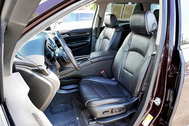 Vehicle image 15 of 40