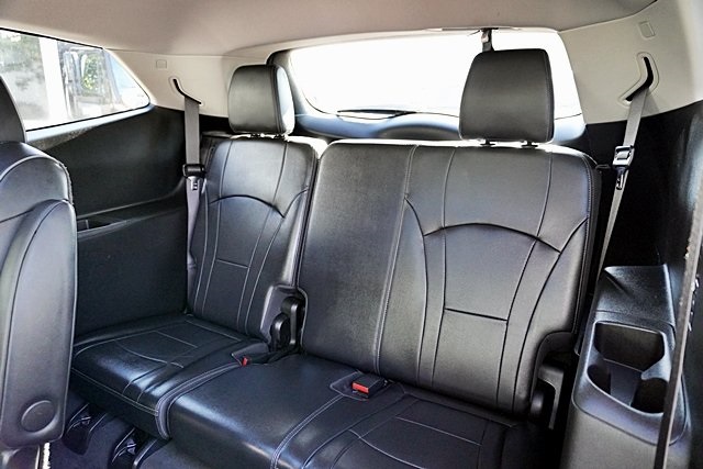 Vehicle image 19 of 40