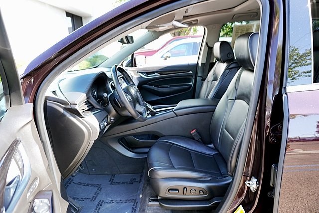 Vehicle image 14 of 40