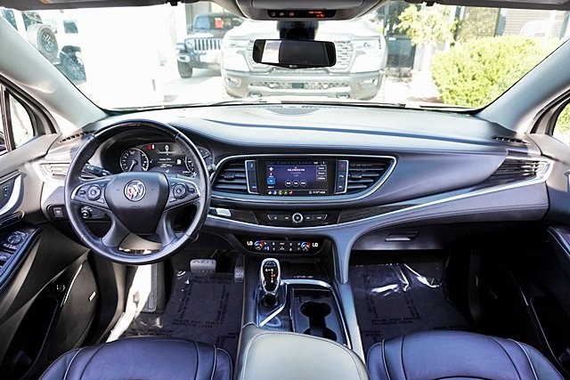Vehicle image 20 of 40