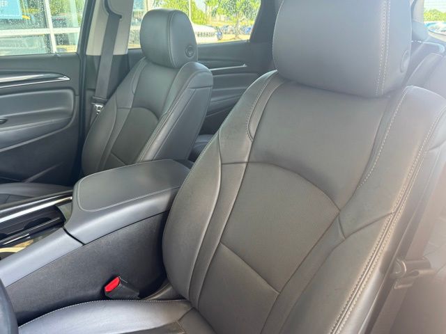Vehicle image 16 of 64