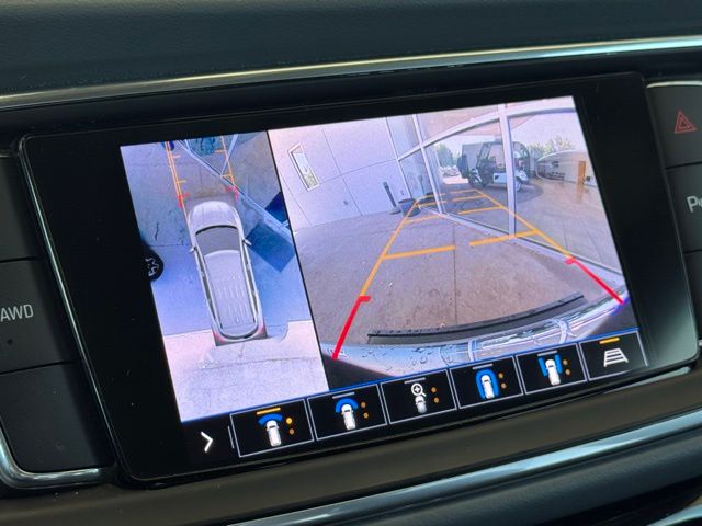 Vehicle image 26 of 64