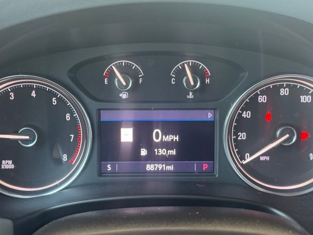 Vehicle image 21 of 64