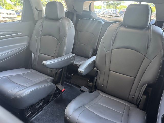 Vehicle image 18 of 64