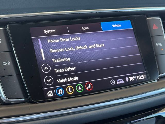Vehicle image 32 of 64