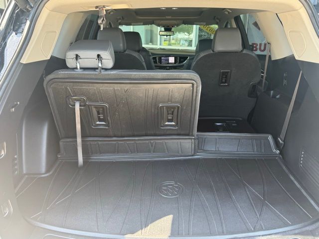 Vehicle image 12 of 64