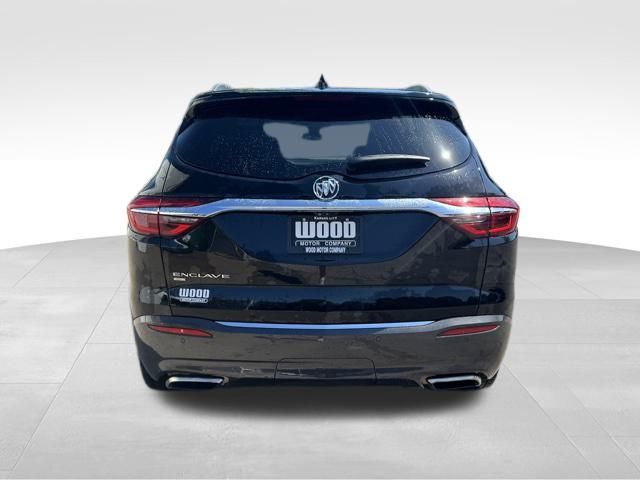 Vehicle image 8 of 64