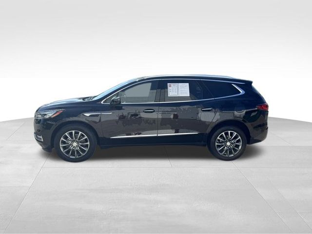 Vehicle image 10 of 64