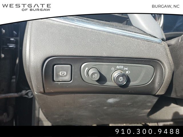 Vehicle image 12 of 20