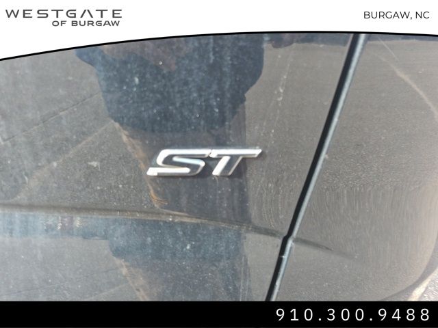 Vehicle image 18 of 20