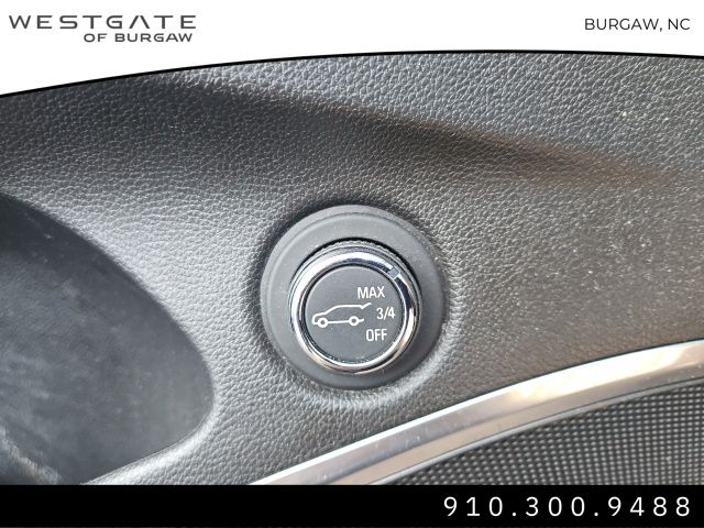 Vehicle image 13 of 20