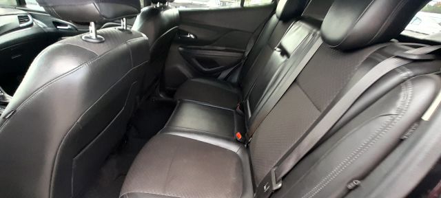 Vehicle image 18 of 25