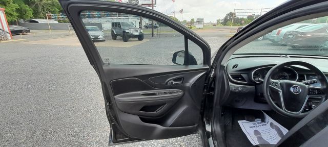 Vehicle image 13 of 25
