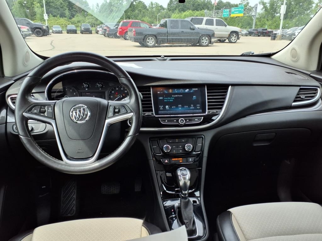 Vehicle image 12 of 21
