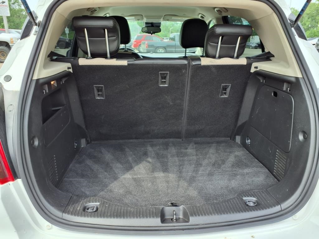 Vehicle image 9 of 21