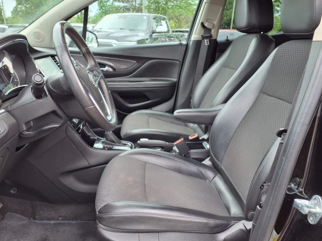 Vehicle image 9 of 26