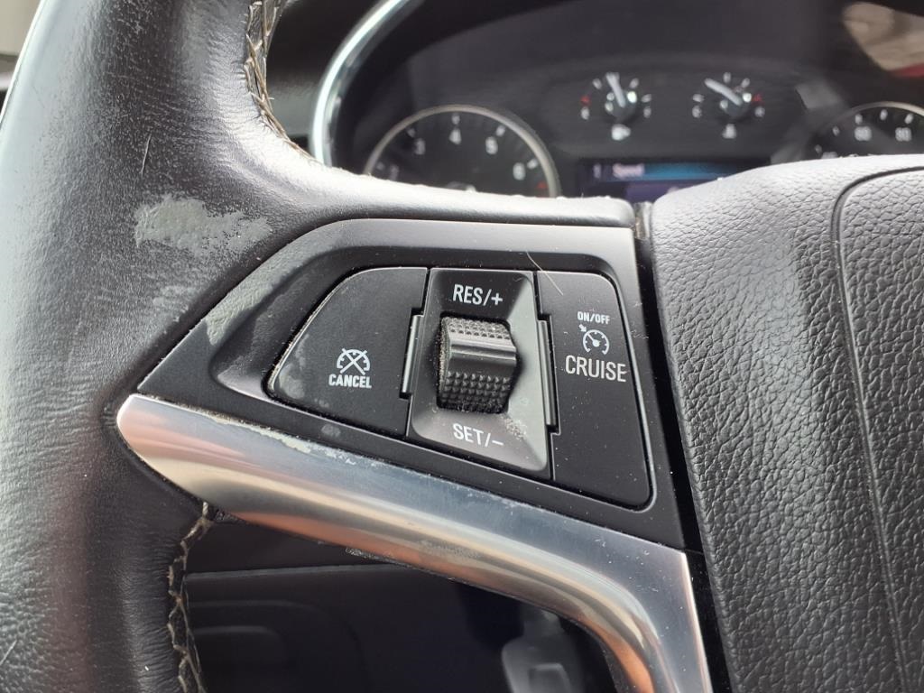 Vehicle image 21 of 26