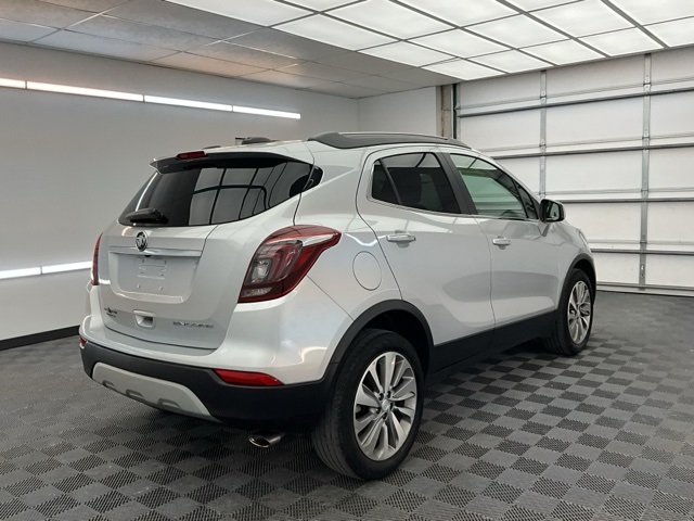 Vehicle image 4 of 38