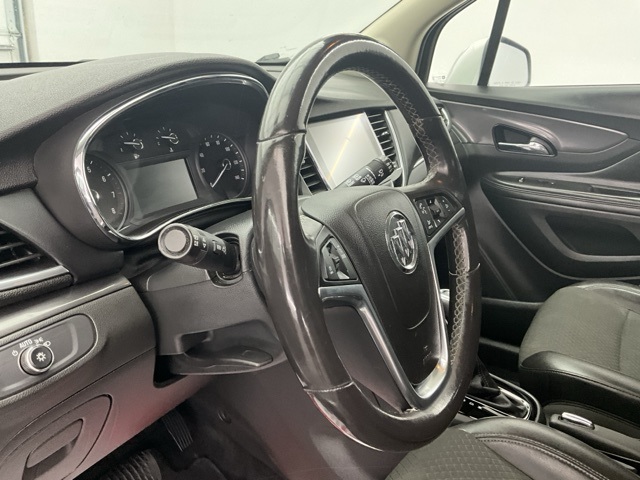Vehicle image 19 of 38