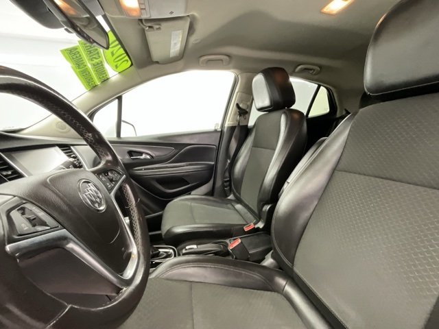 Vehicle image 9 of 38