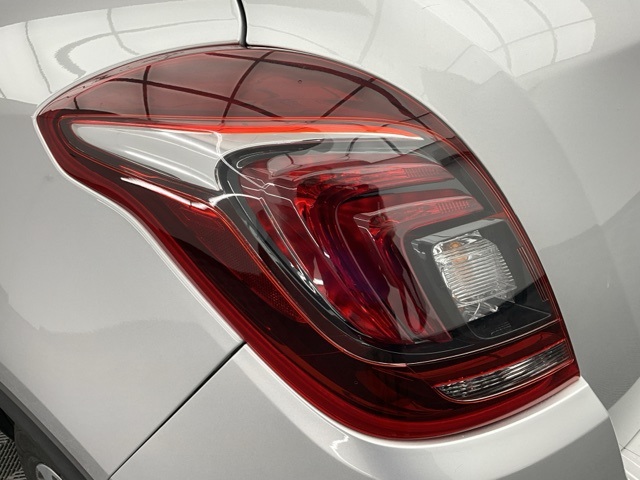 Vehicle image 24 of 38