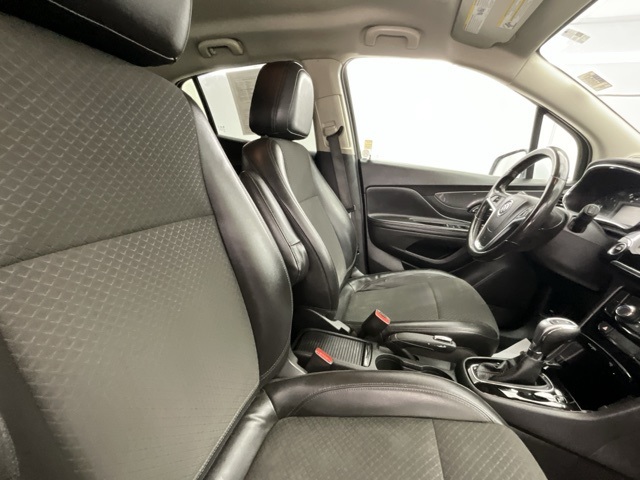 Vehicle image 16 of 38