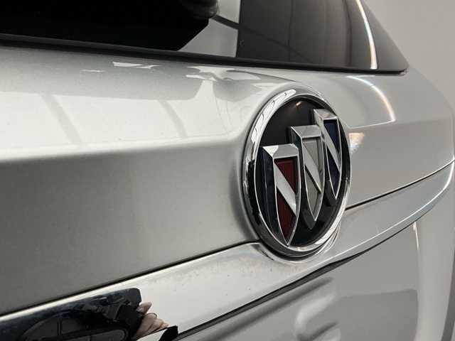 Vehicle image 25 of 38