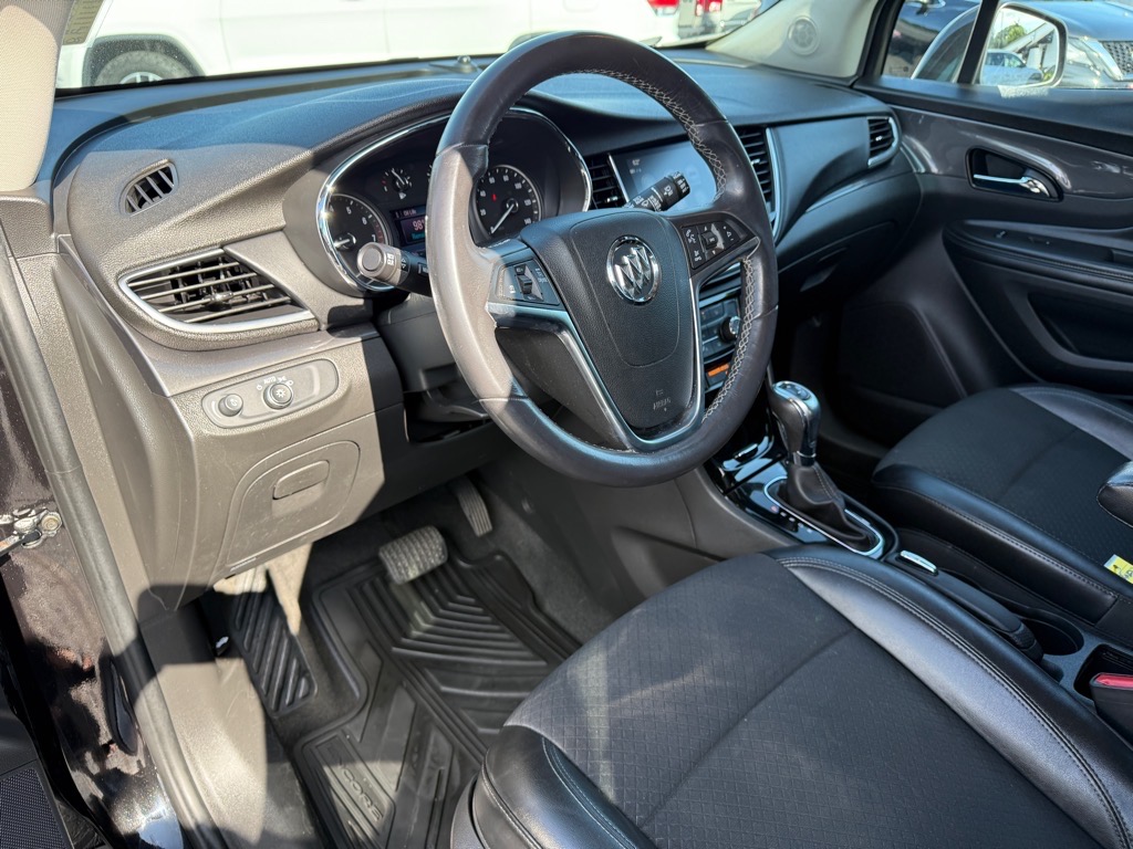 Vehicle image 15 of 34