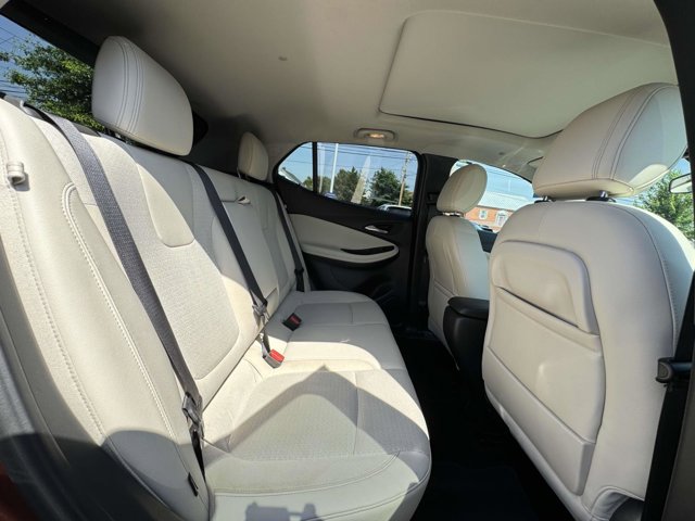 Vehicle image 9 of 27