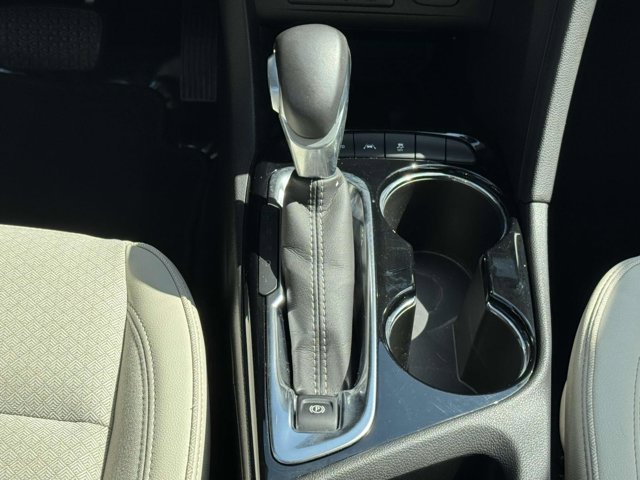 Vehicle image 15 of 27