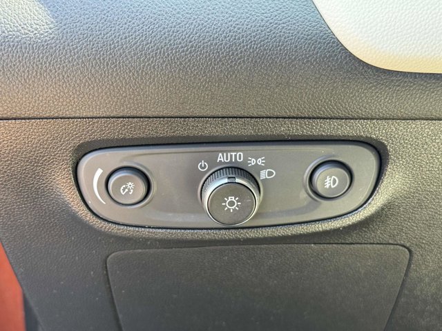 Vehicle image 20 of 27