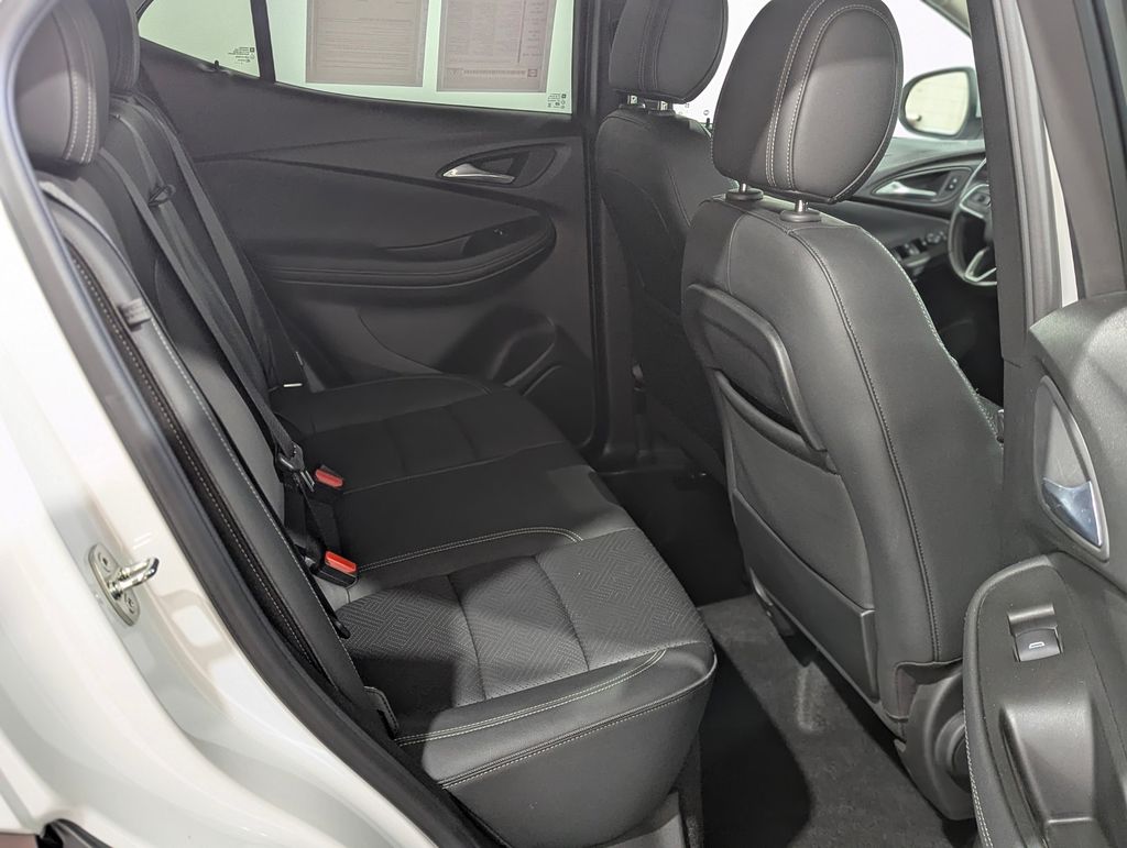 Vehicle image 24 of 37