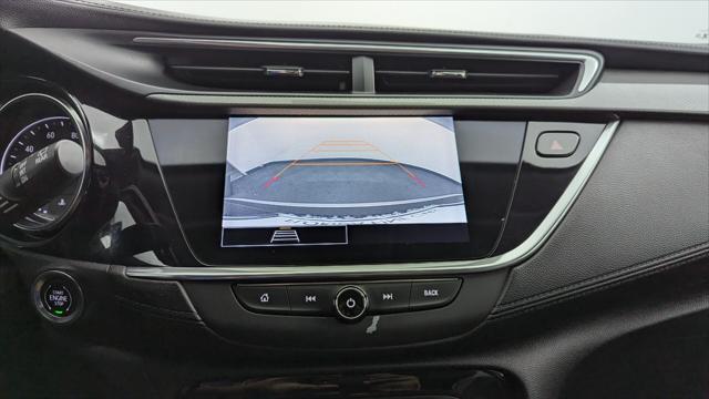 Vehicle image 21 of 31