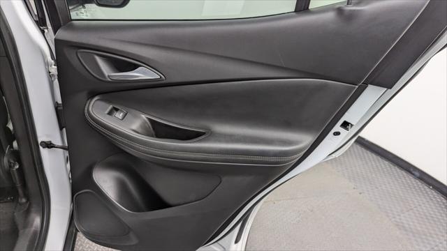 Vehicle image 22 of 31