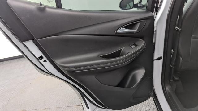 Vehicle image 24 of 31