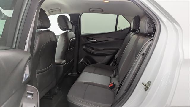 Vehicle image 15 of 31