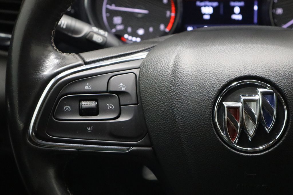 Vehicle image 19 of 35