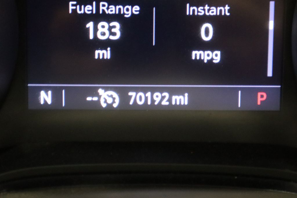 Vehicle image 32 of 35