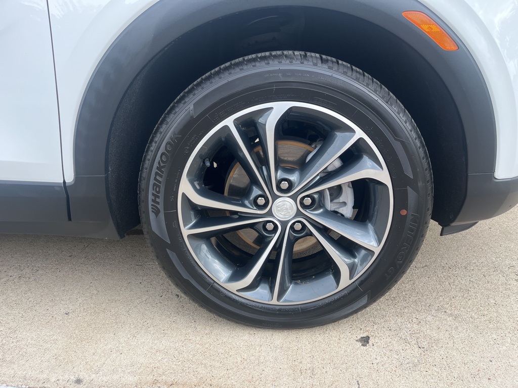 Vehicle image 9 of 20
