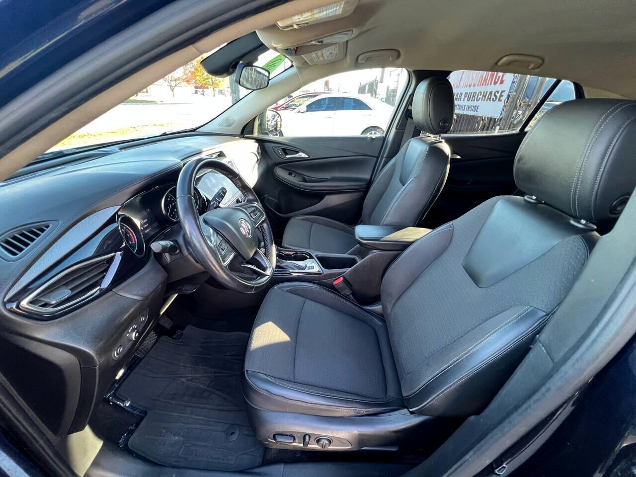 Vehicle image 14 of 15