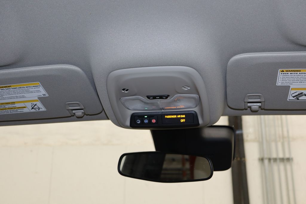 Vehicle image 23 of 38