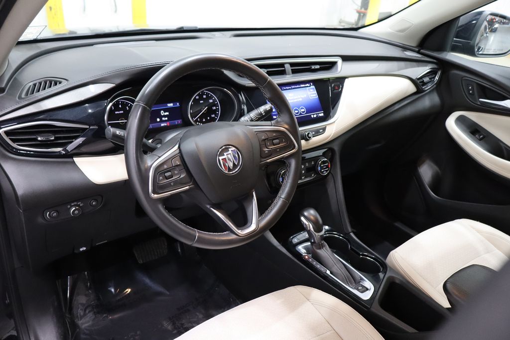 Vehicle image 18 of 38