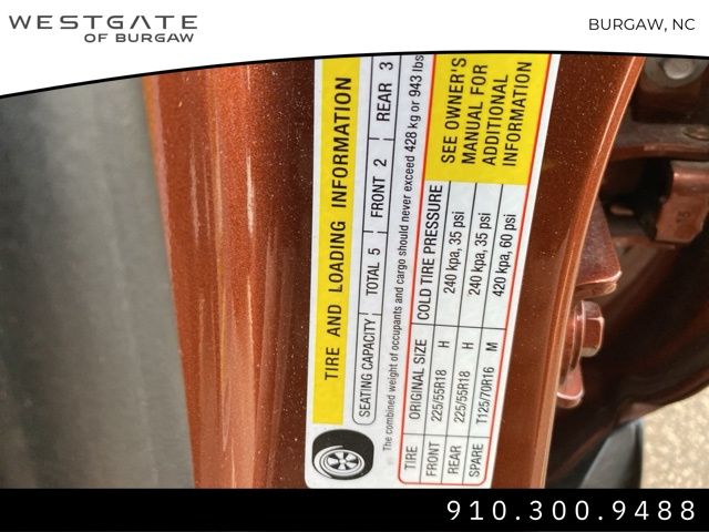 Vehicle image 17 of 20