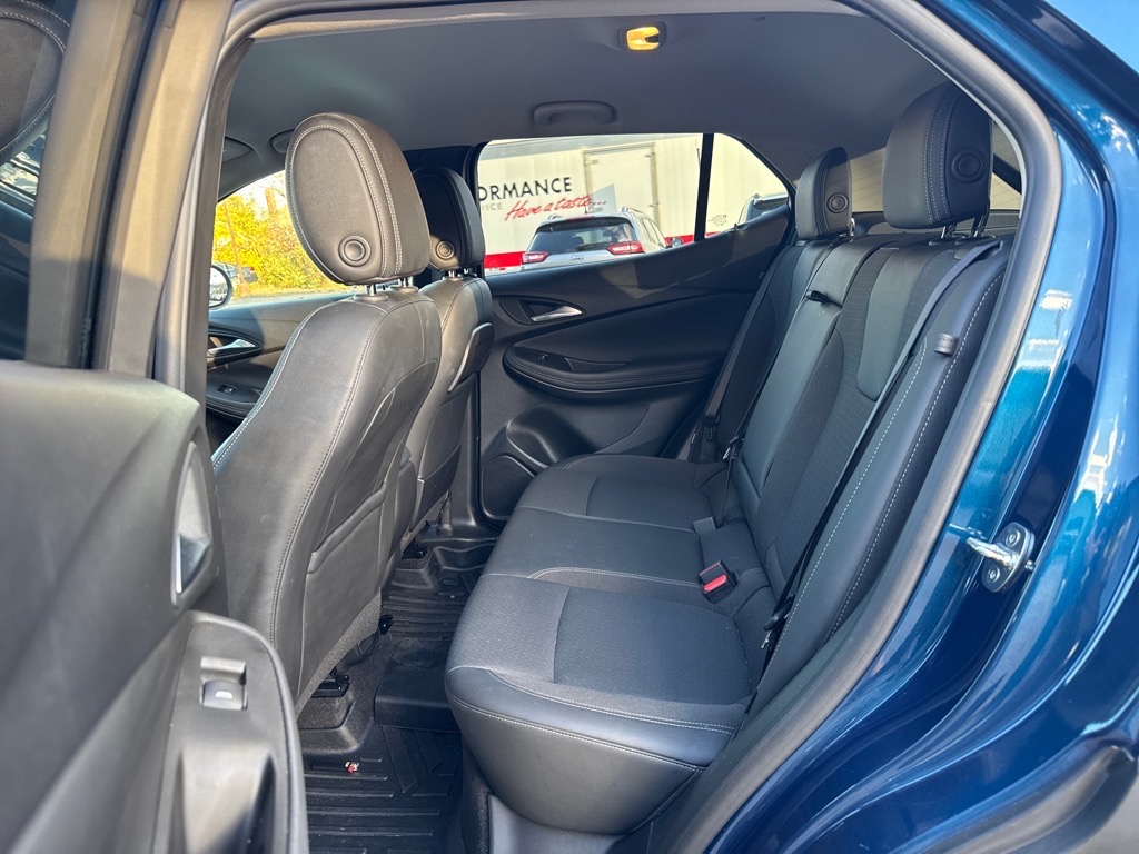Vehicle image 8 of 21