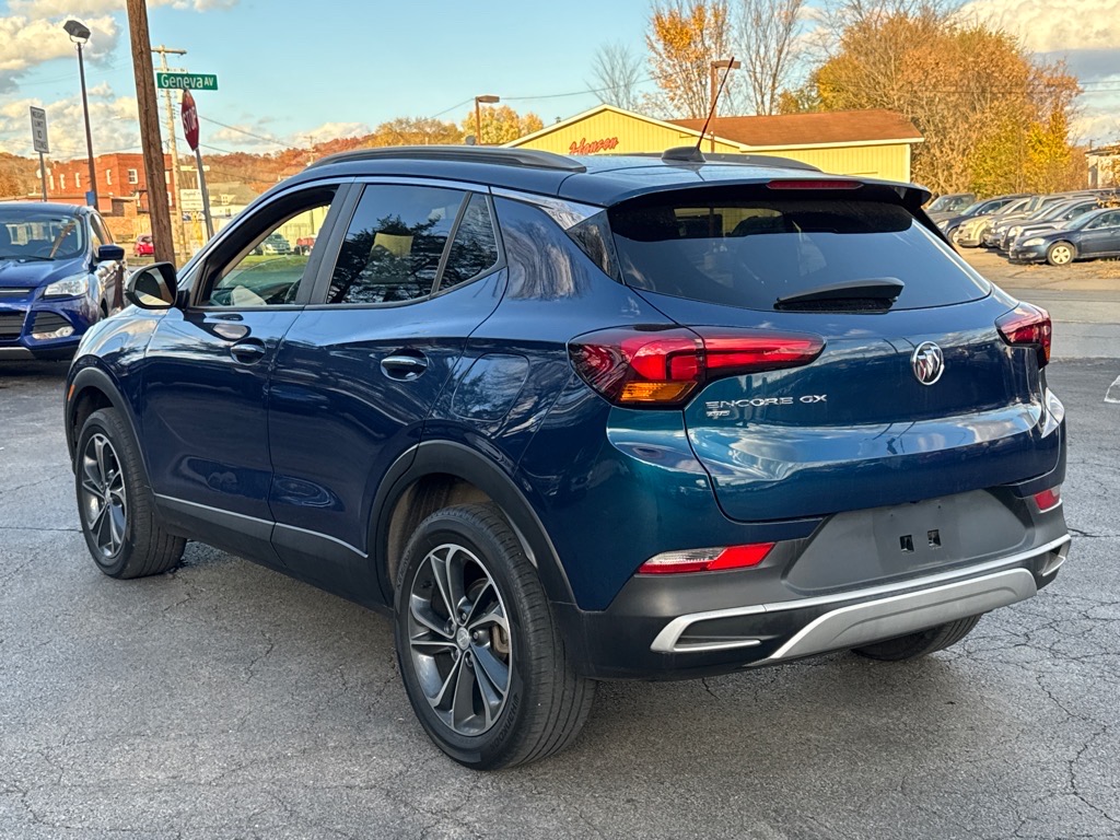 Vehicle image 5 of 21