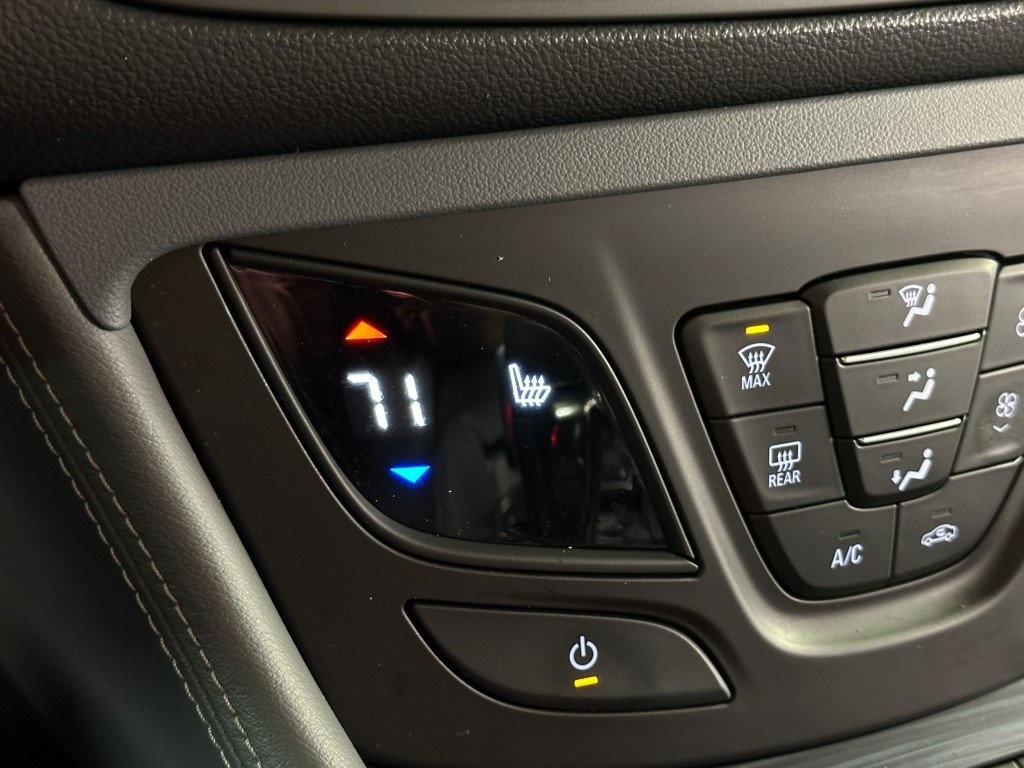 Vehicle image 23 of 37